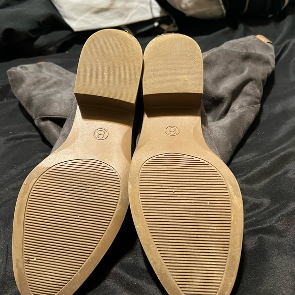 Booots - Picture 2 of 2